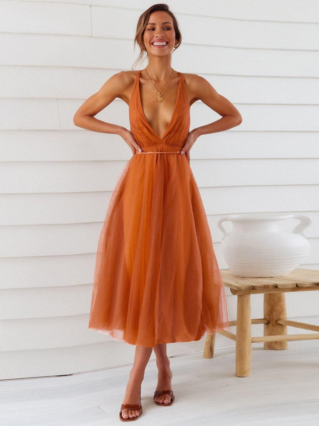 R&B | Rückenausschnitt Kreuzbandlos Ärmelloses Midi-Kleid