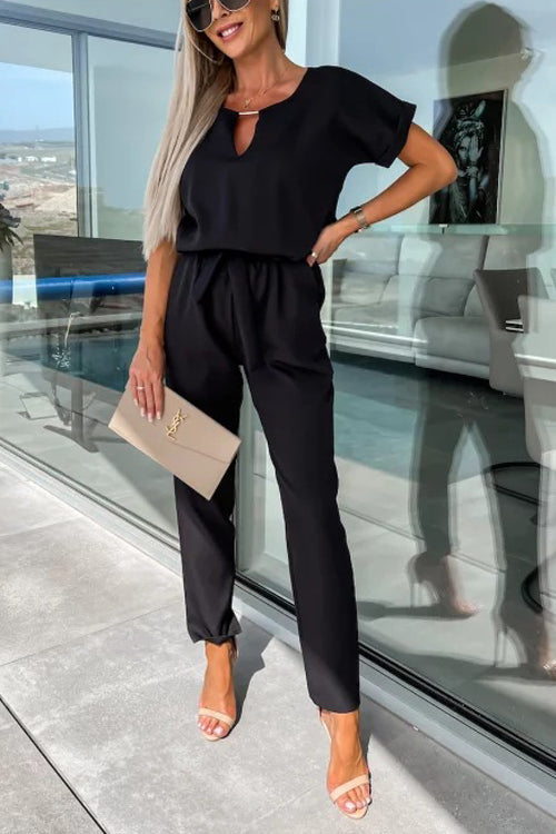 R&B | Eleganter Keyhole Jumpsuit mit Gürtel für Damen