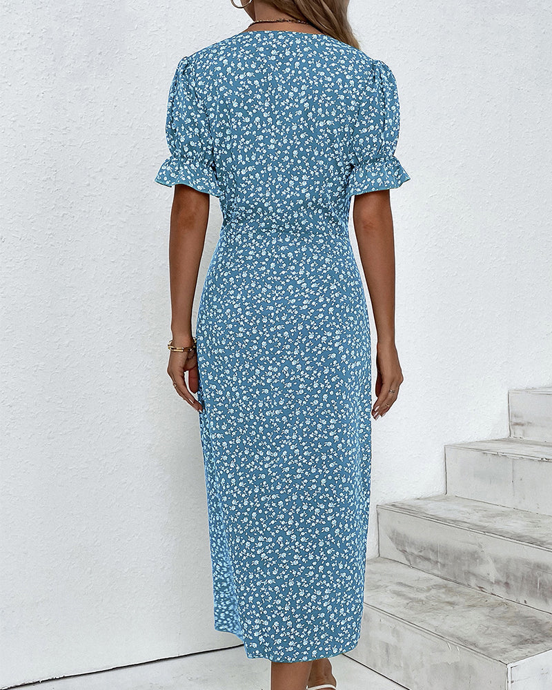 R&B | Schönes Kleid mit Knöpfen