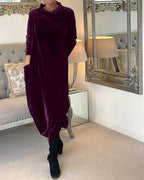 Bequemes Samtkleid mit Taschen