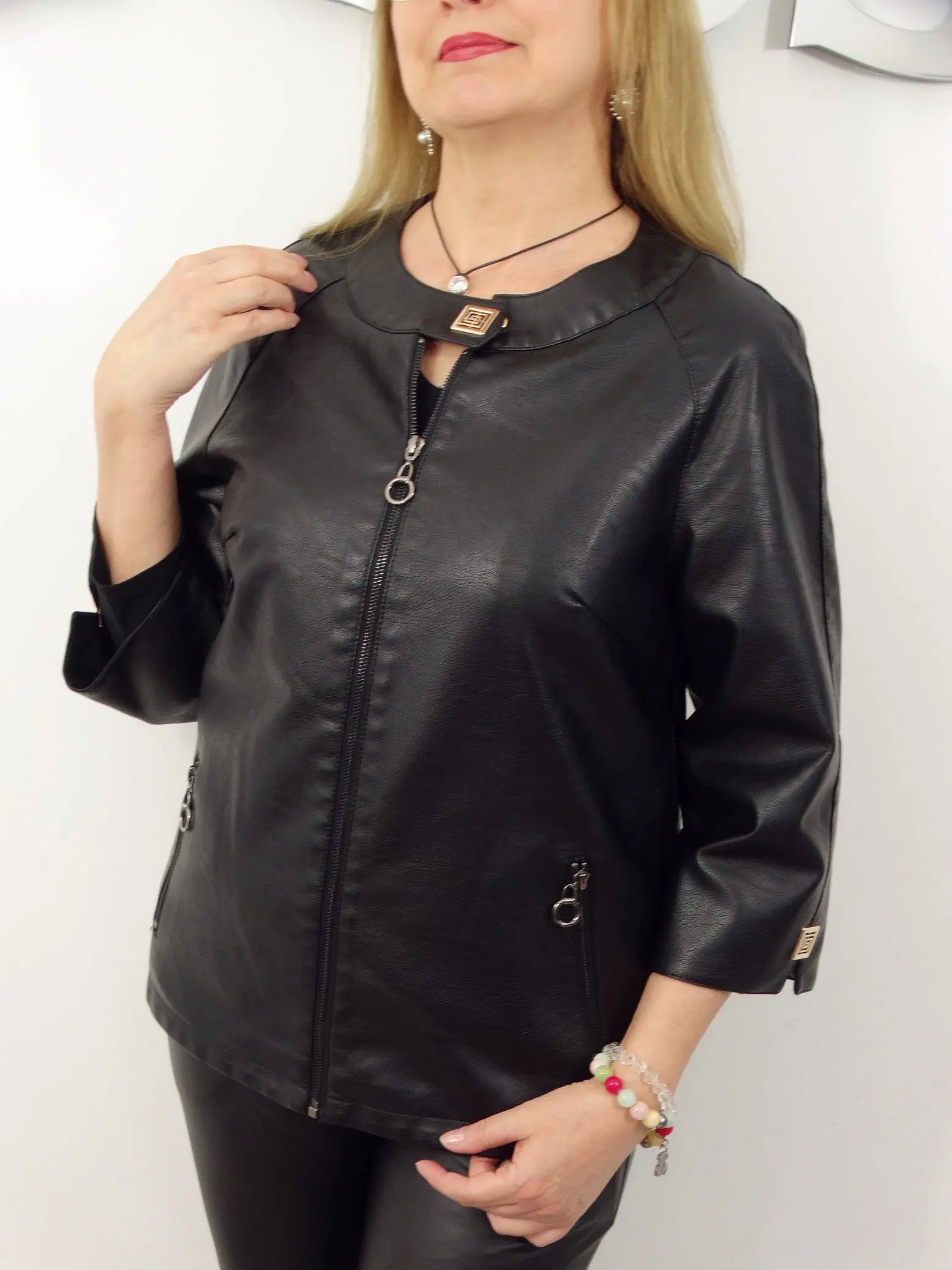 R&B | Schicke Kunstlederjacke