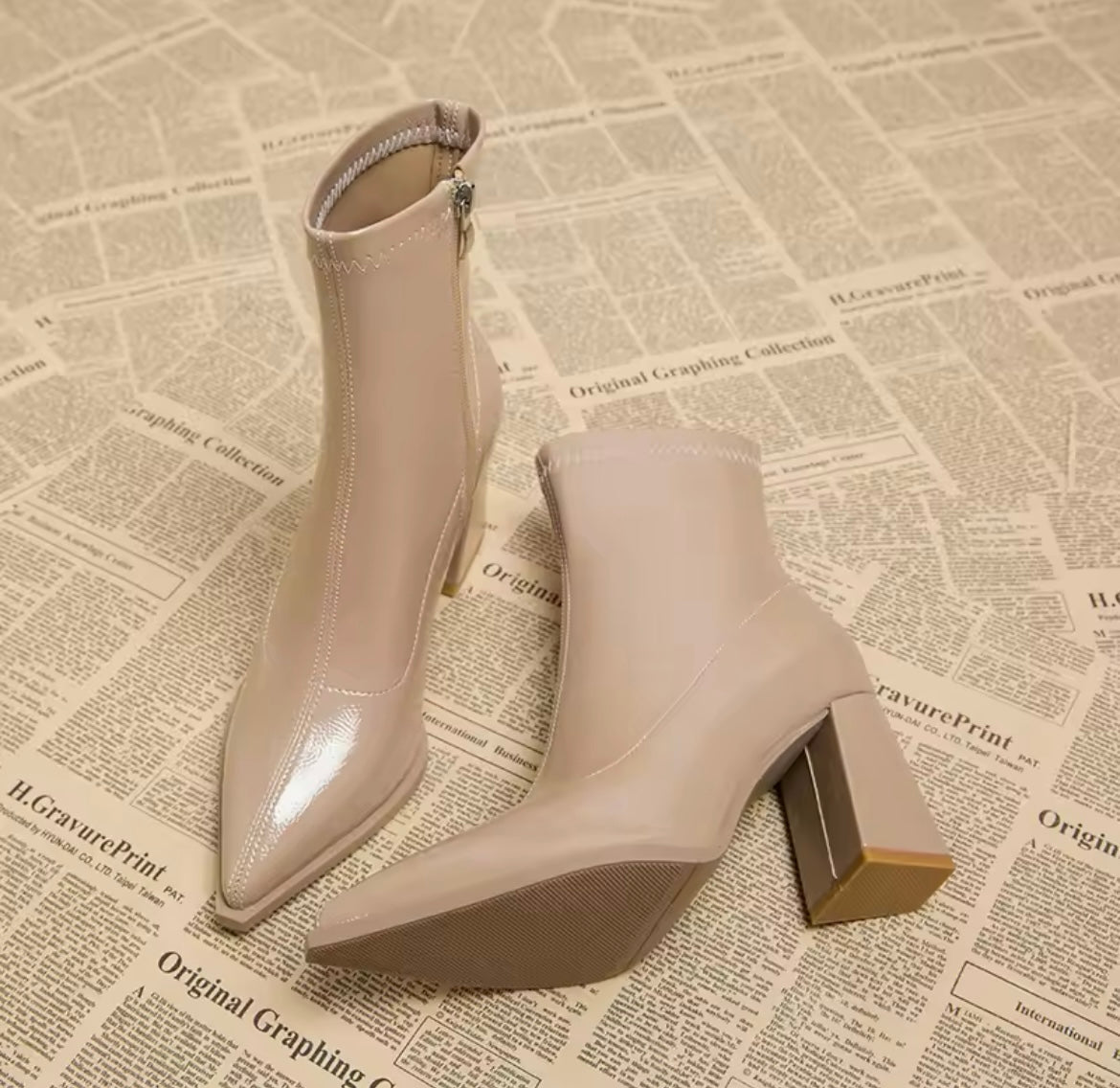 R&B | Lackleder Stiefeletten mit Blockabsatz
