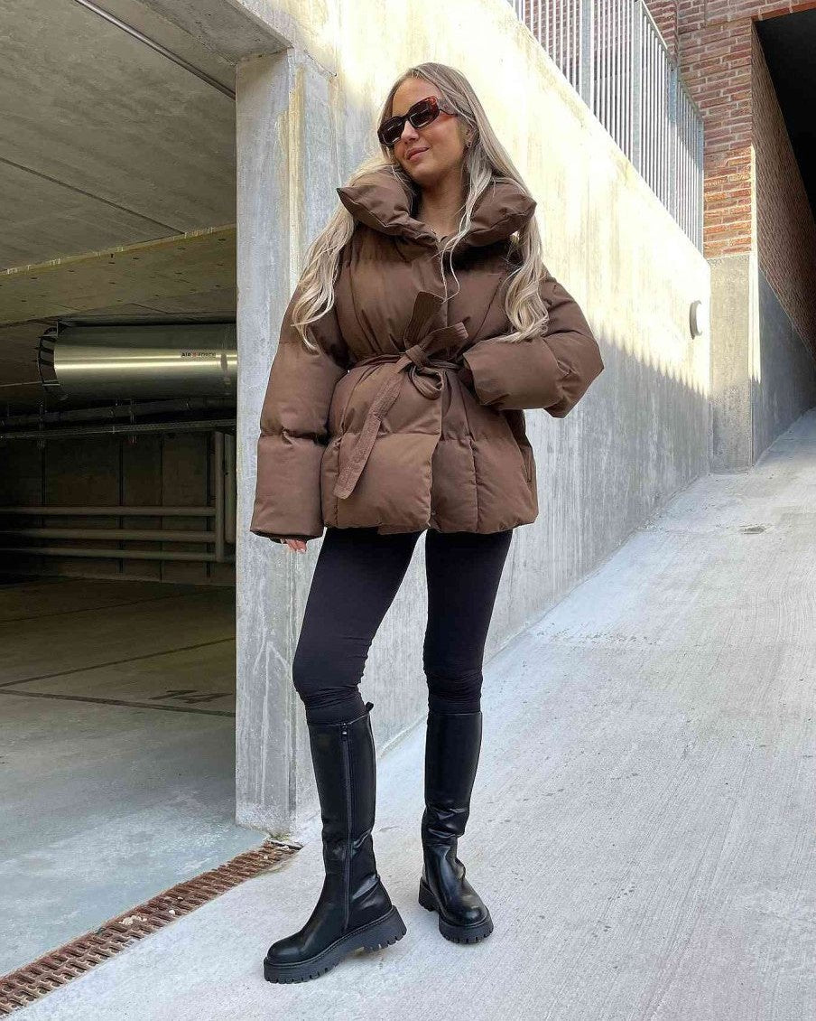 R&B | jack mit Gürtel für Damen - warmer brauner Jacke mit oversized Kragen