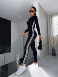 R&B | Dynamischer Jumpsuit Mit Streifen