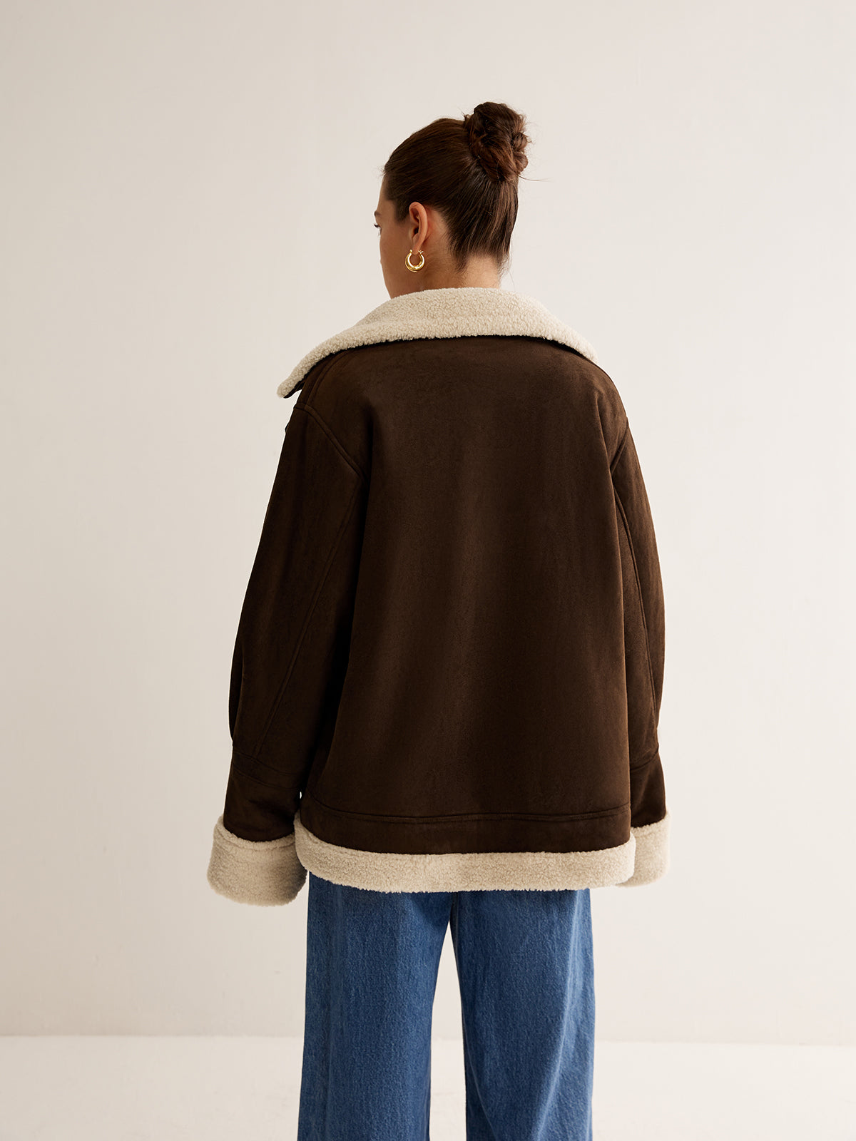R&B | braune fleecegefütterte Jacke mit entspanntem Schnitt