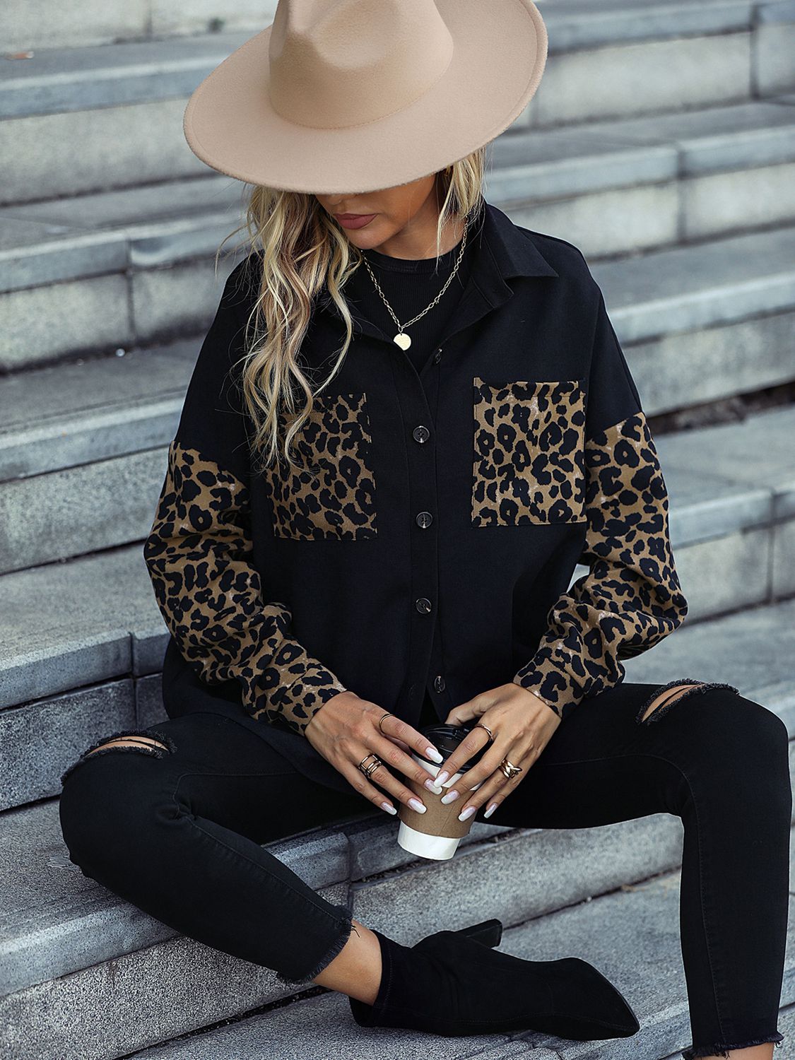 R&B | Leopard Print Knopf-abgesetzte Schulterjacke