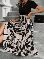 R&B | Kleid mit Floralem Druck und Rundhalsausschnitt