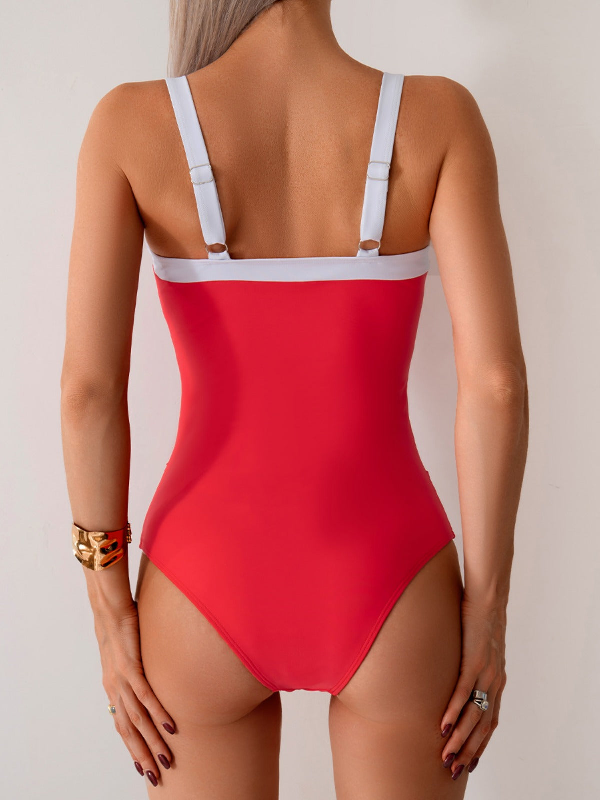 R&B | Einteiliger sexy Bikini