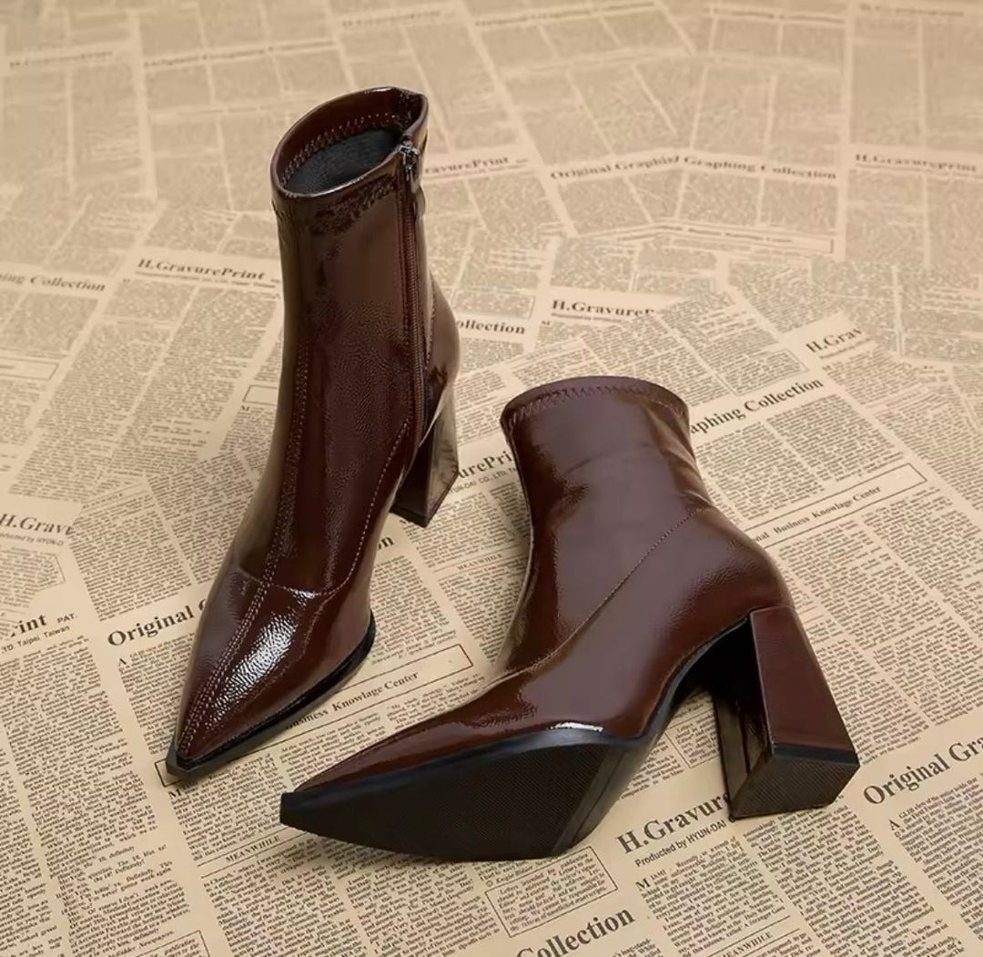 R&B | Lackleder Stiefeletten mit Blockabsatz