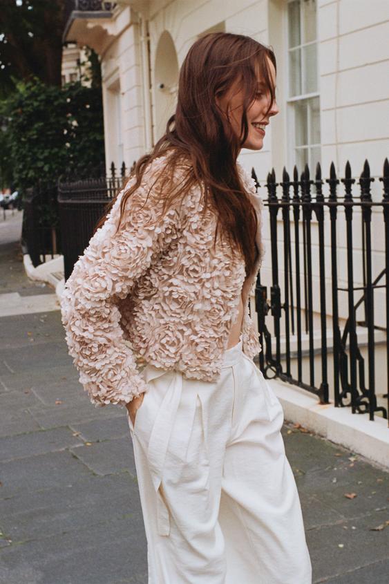 R&B | Floral Applikation Kurzjacke