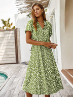 R&B | Polka-Dot-Kleid mit V-Ausschnitt und Knöpfen