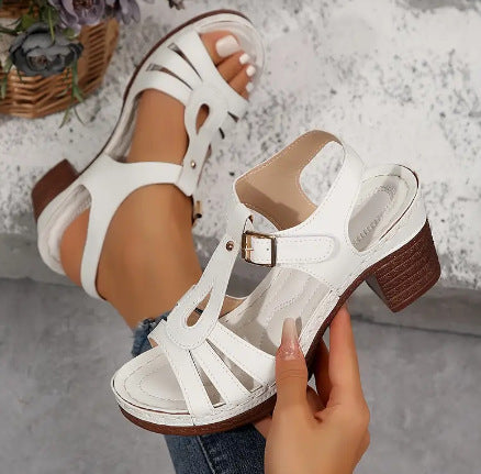 Retro-Sandalen mit Blockabsatz und verstellbarem Riemen R&B R&B