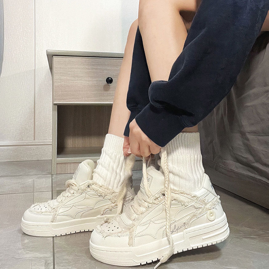R&B | Hochwertige Y2K Sneaker In GR&Brochenem Blau
