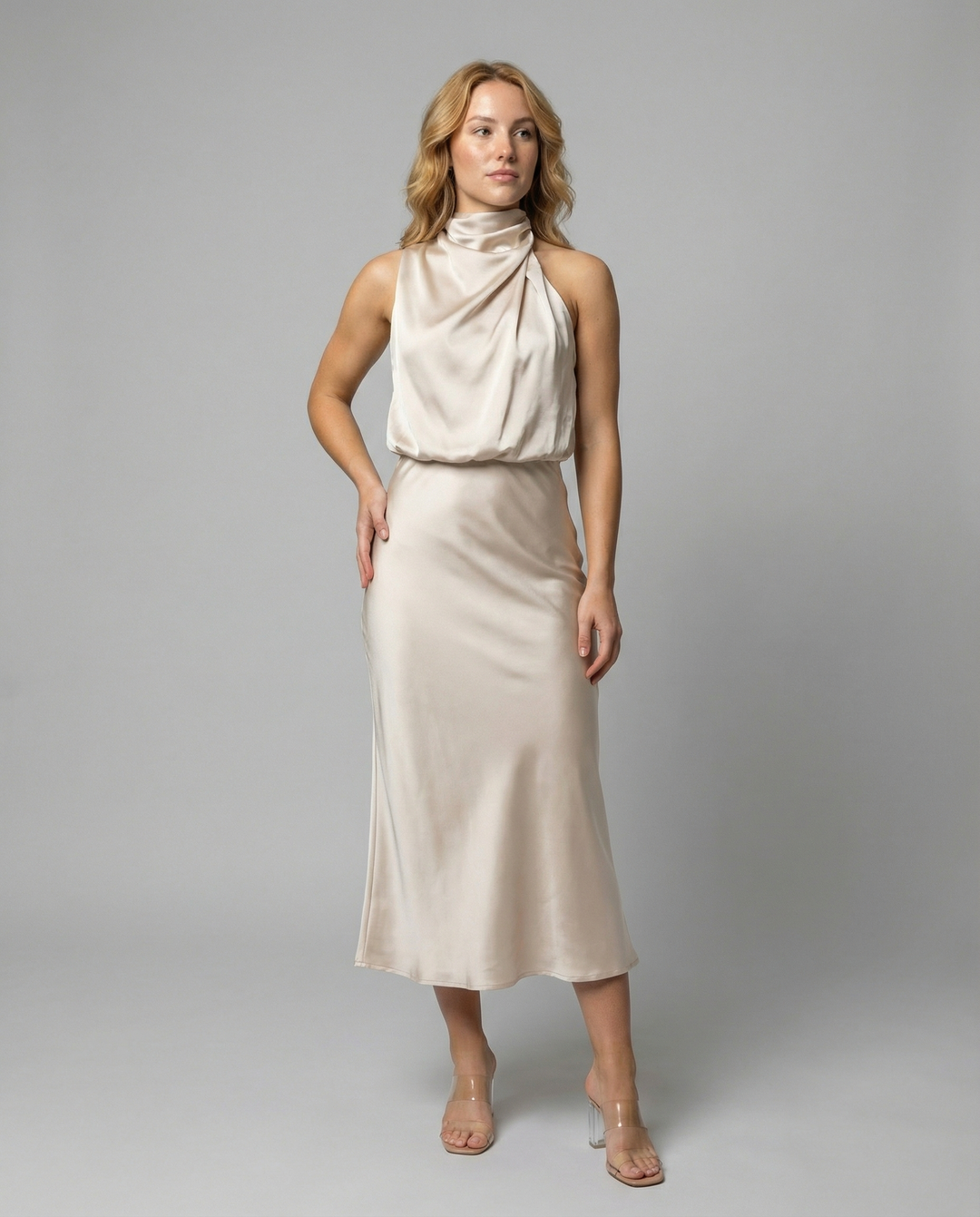 Glänzendes Langes Abendkleid mit Elegantem Schnitt | R&B