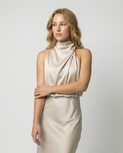 Glänzendes Langes Abendkleid mit Elegantem Schnitt | R&B