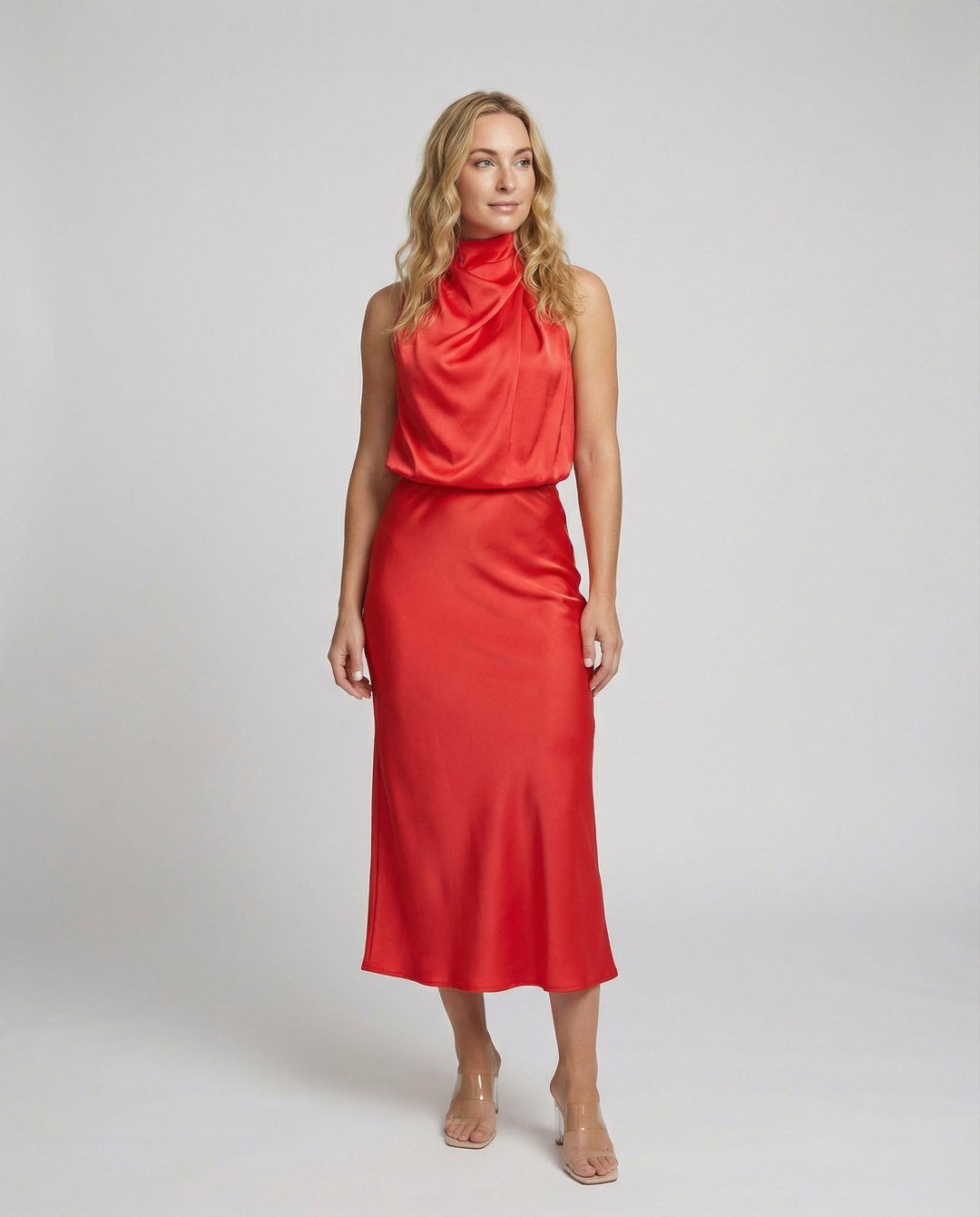 Glänzendes Langes Abendkleid mit Elegantem Schnitt | R&B