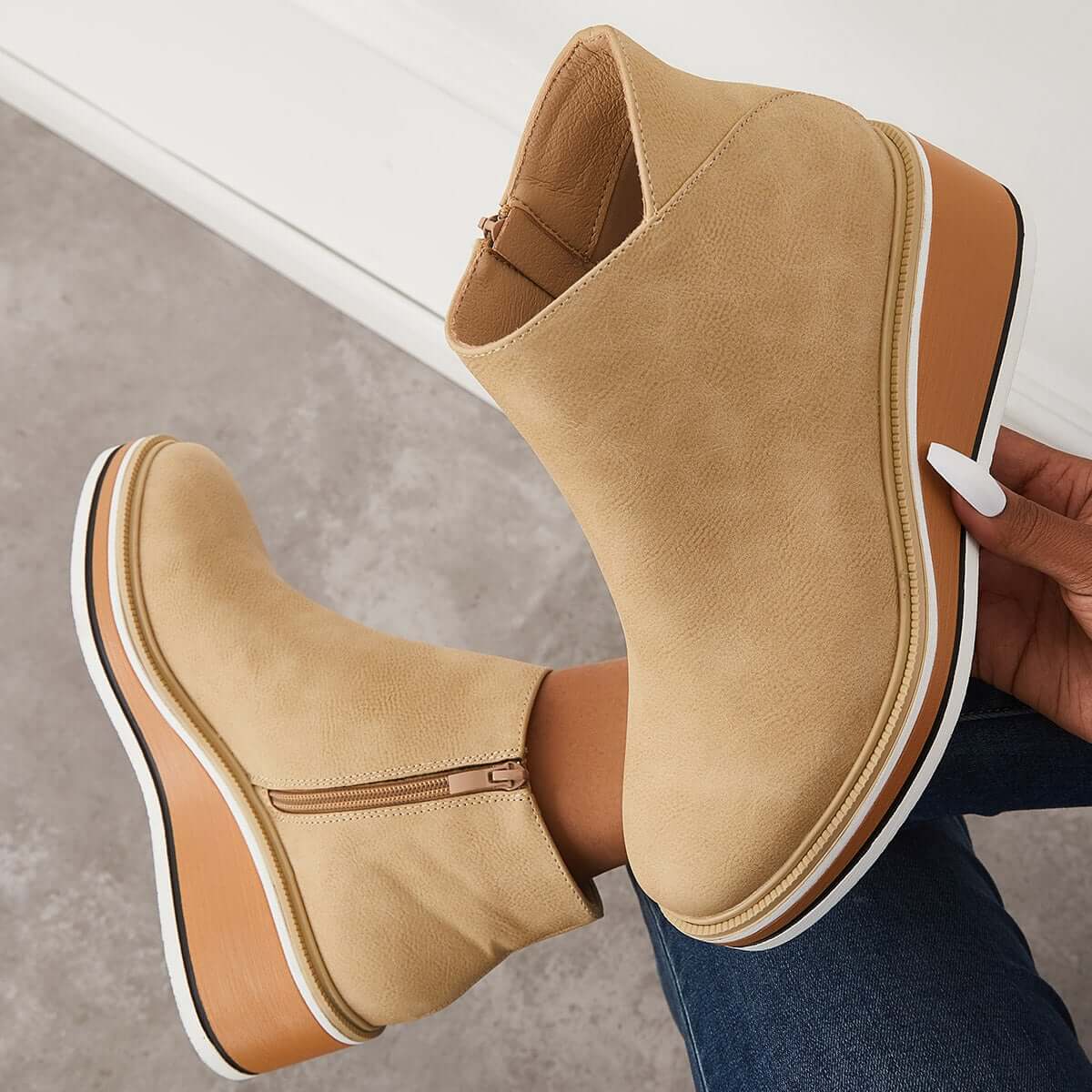 R&B | Damen Ankle Boots mit Plateausohle und seitlichem Reißverschluss