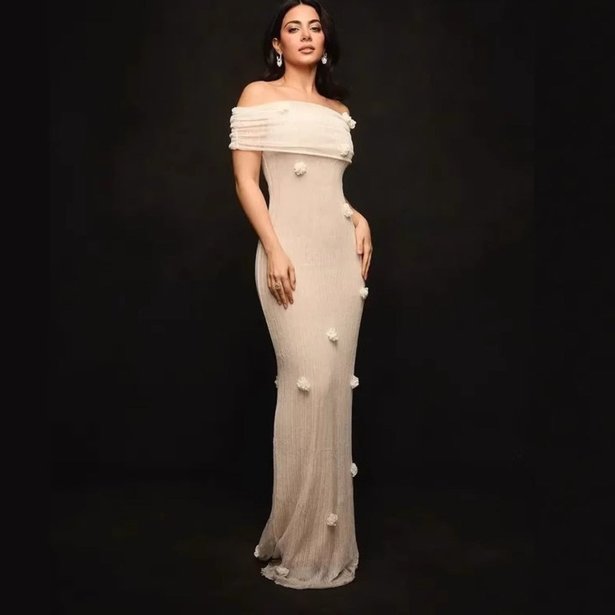 R&B | Kleid mit Blumenschulter