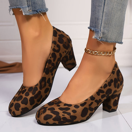 Pumps mit breiter Zehenkappe und stabilem Absatz R&B R&B
