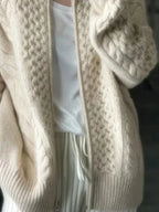 R&B | Modische und Minimalistische Winterjacke