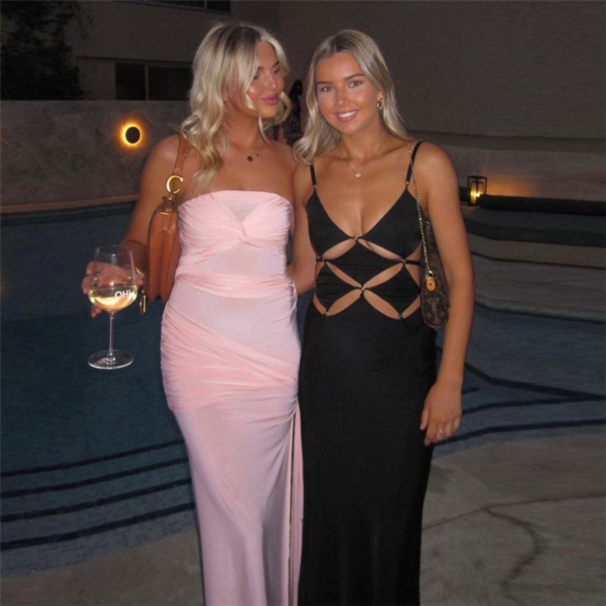 R&B | Rückenfreies Röhrentop-Kleid mit Seitenschlitz