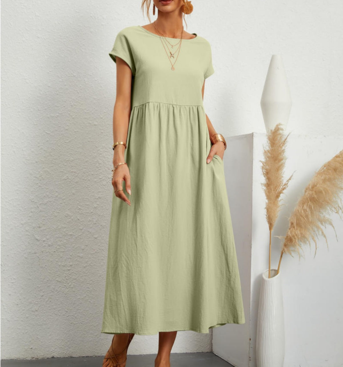 R&B | Einfarbiges ärmelloses lockeres Taschenkleid