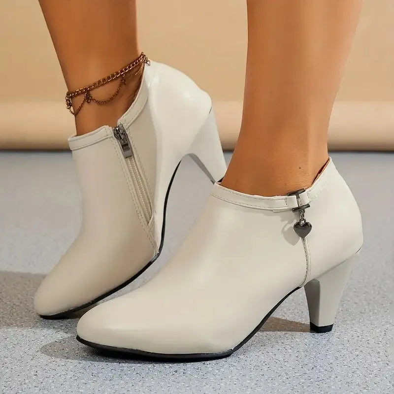 Zeitlose Stiefeletten im femininen Spitzen-Design R&B R&B