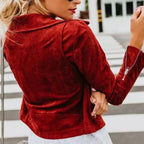 R&B | Kurze Wildlederjacke mit Reißverschlüssen Kunstleder Modern und Stylisch