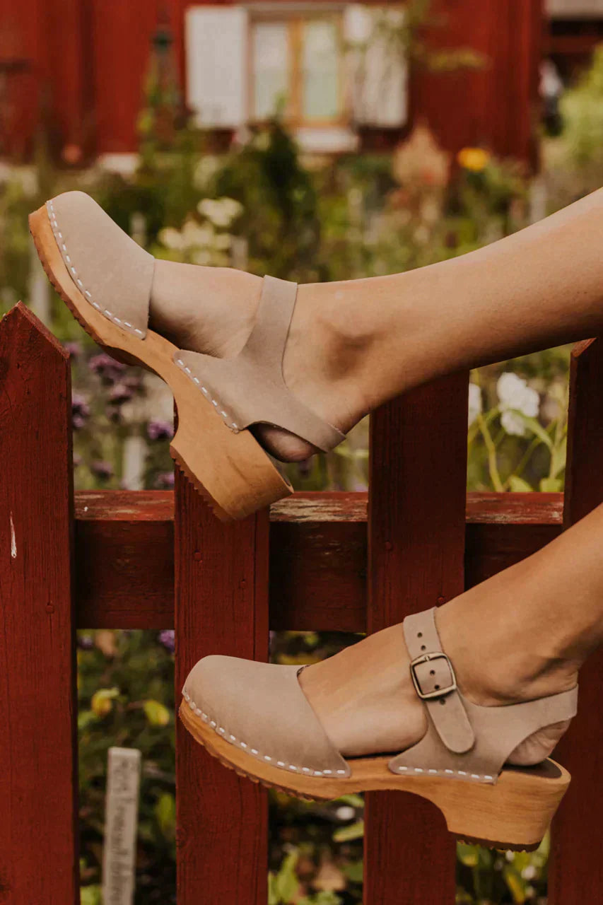 Heidi-Mode | Stylische Clogs für Damen