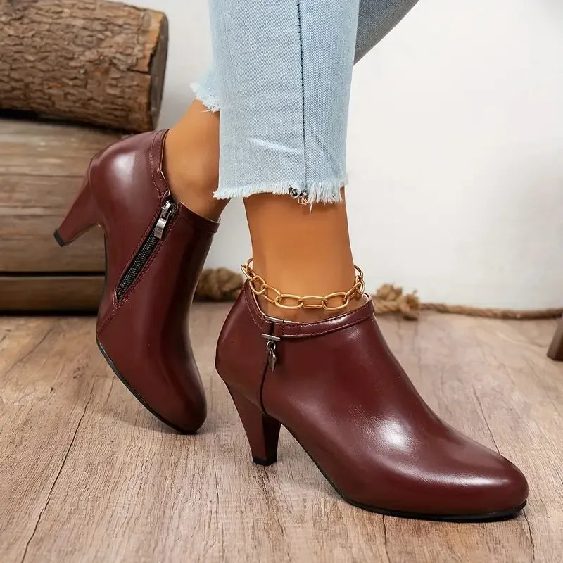 Zeitlose Stiefeletten im femininen Spitzen-Design R&B R&B