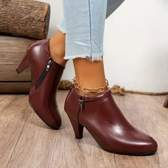 Zeitlose Stiefeletten im femininen Spitzen-Design R&B R&B