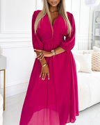 R&B | Unifarbenes Tailliertes Kleid mit V-Ausschnitt