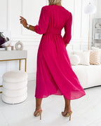 R&B | Unifarbenes Tailliertes Kleid mit V-Ausschnitt
