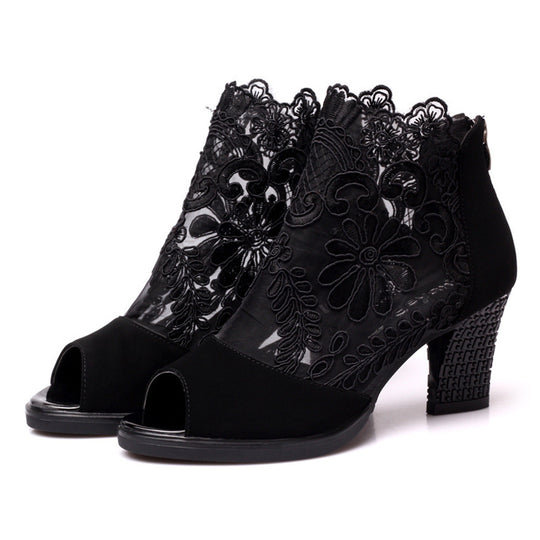 Damen nan Stiefelette mit offenem Zehenbereich, Spitzenobermaterial, floraler Stickerei und komfortablem Blockabsatz R&B