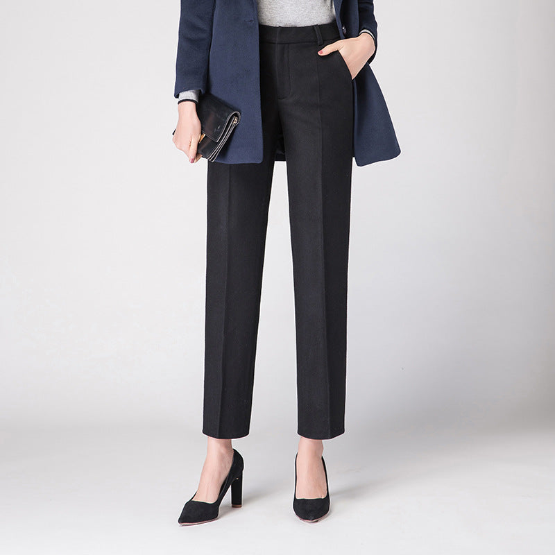 Damen Woll Stoffhose schmal geschnitten mit edlem Design