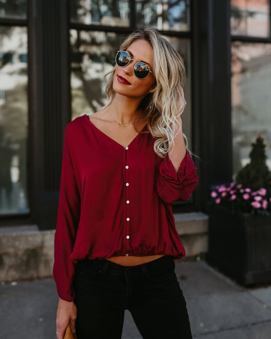 Damen modisches Blusenshirt mit elegantem V-Ausschnitt und dekorativen Knöpfen R&B