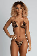 Damen Triangel-Bikini mit trendigem Leoprint und verstellbaren Schnürdetails