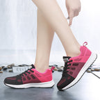 Damen nan leichtgewichtiger Strick-Freizeitsneaker mit Wabenperforation, schockabsorbierender Schaumsohle und gepolstertem Fersenkragen R&B