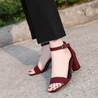 Damen nan elegante Sandalette im minimalistischen Design mit quadratischer Zehenpartie und verstellbarem Knöchelriemen R&B