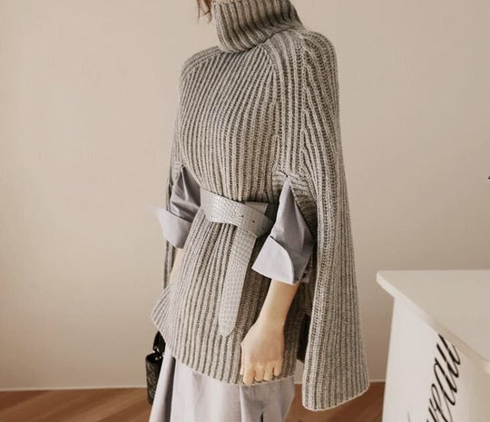 Damen Strickpullover mit hohem Kragen und asymmetrischem Schnitt R&B