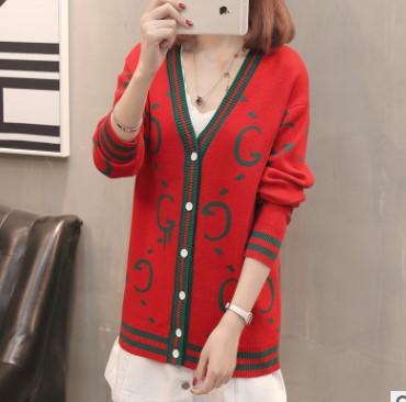 Damen Strickjacke mit tiefem V-Ausschnitt und bunten grafischen Mustern