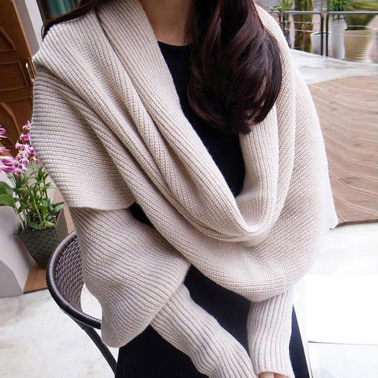 Damen stylischer Strickschal mit innovativem Design