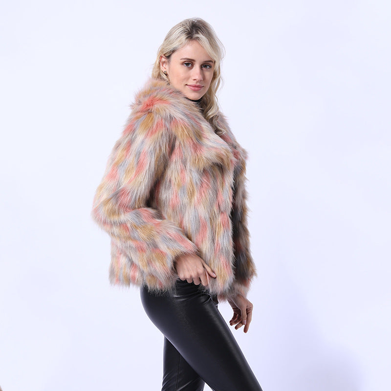 Damen Kunstpelzjacke mit lebhaftem Farbverlauf und elegantem Schnitt R&B