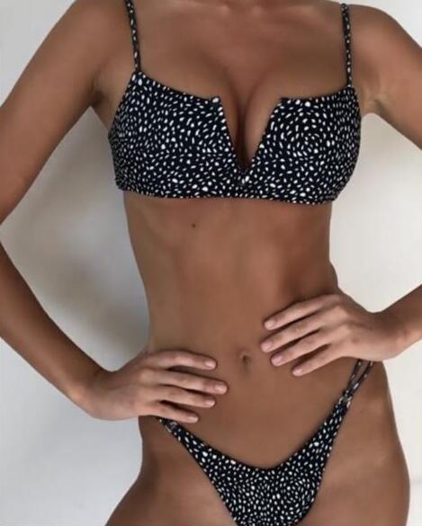 Damen Hoch geschnittener Bikini mit raffiniertem Rippendesign R&B