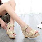 Damen nan sommerliche Keilabsatz Sandalen mit Bastsohle und verstellbarem Klettverschluss R&B