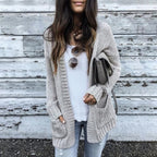 Damen Grobstrick-Cardigan mit aufgesetzten Taschen und lässigem Schnitt