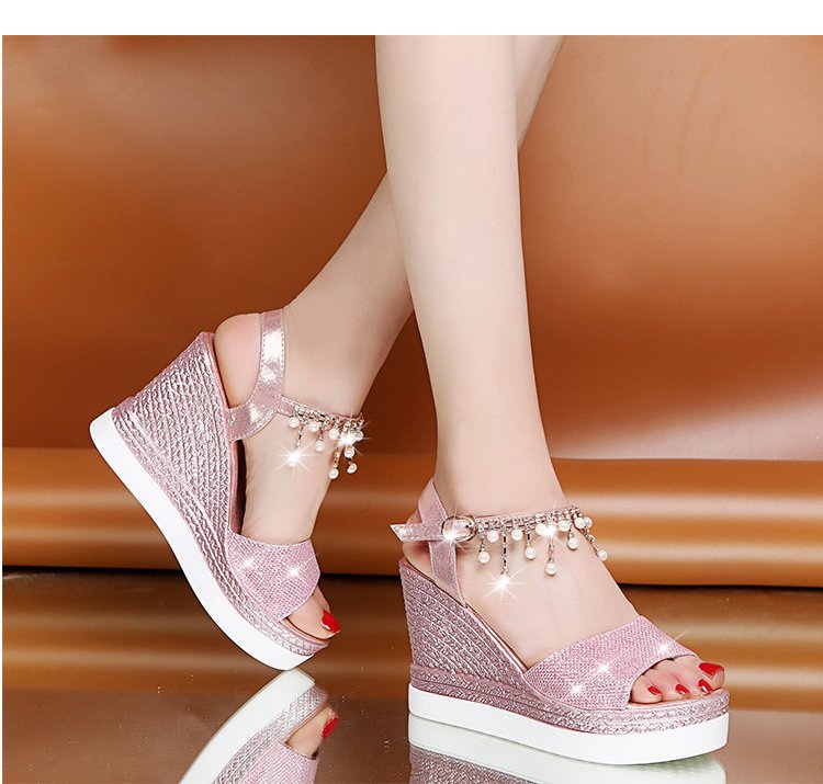 Damen Wedge-Sandalen mit funkelndem Perlenverzierungsriemen und komfortabler Sohle R&B