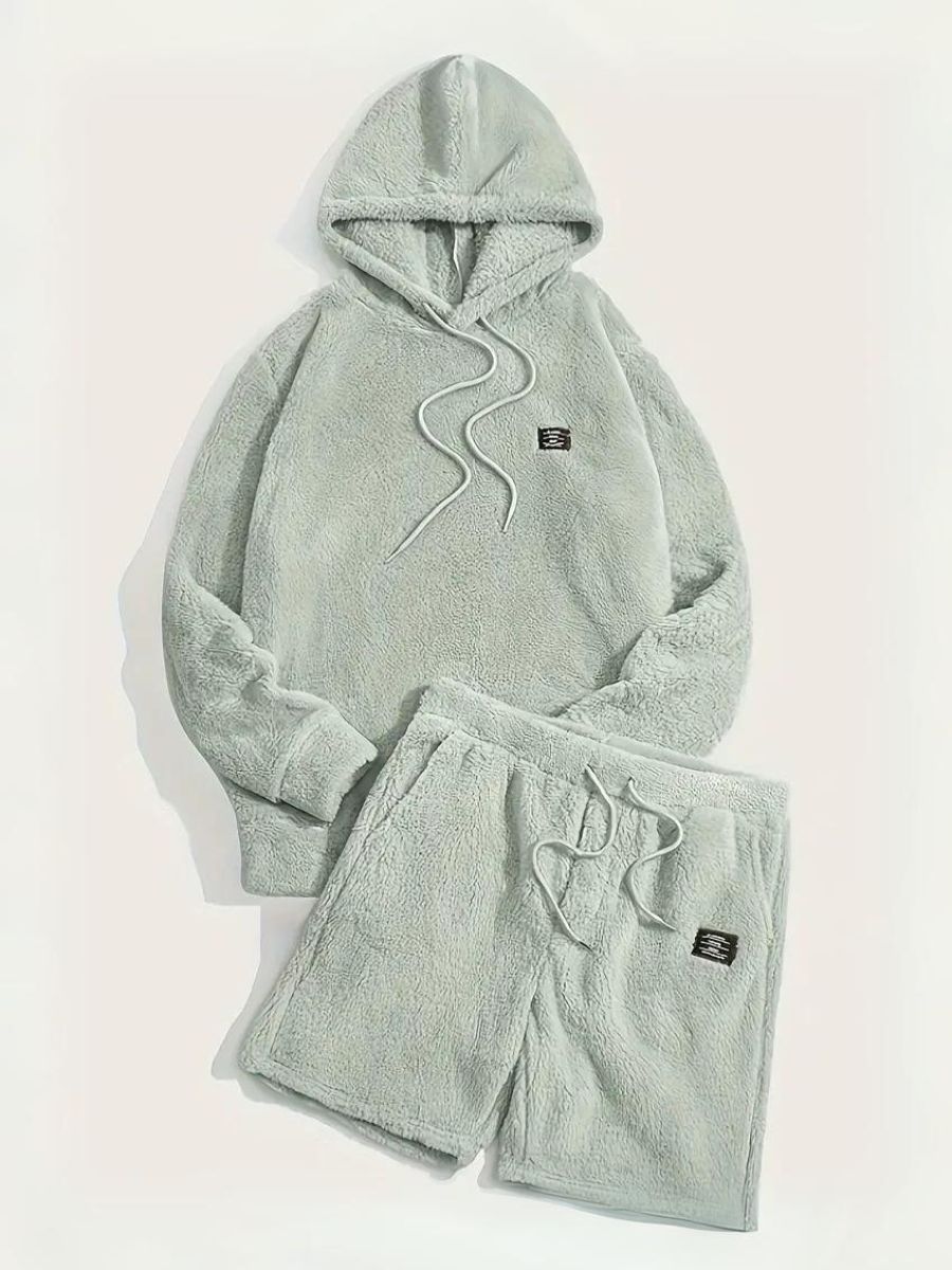 R&B | Fluffy Hoodie und Shorts