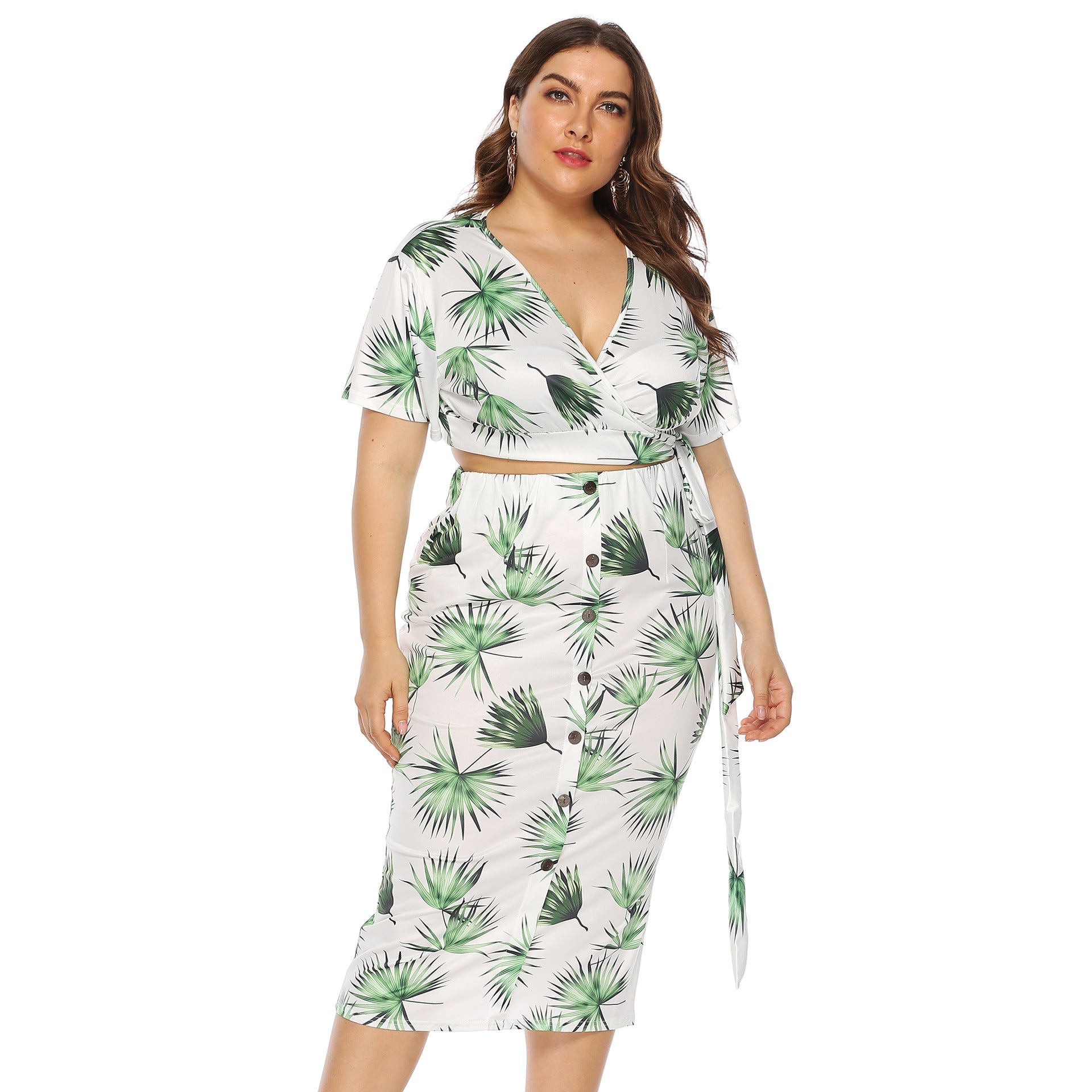 Damen elegantes Sommer-Outfit mit floralem Print und modischem Wickeldetail R&B