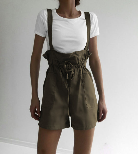 Damen Lässig geschnittene Overall-Shorts mit verstellbaren Trägern R&B
